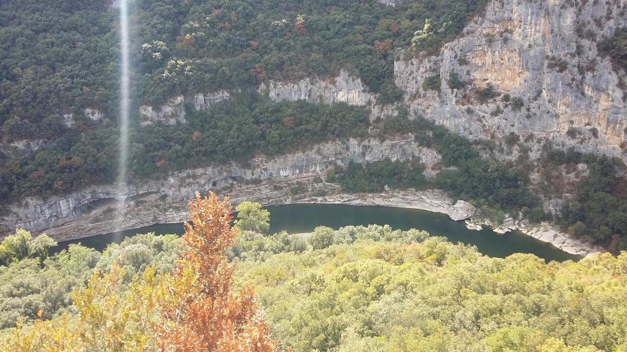Chambre en Ardèche du Sud Saint-Remeze Exterior foto
